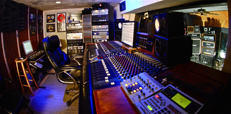 Control Room shot at Phoenix's Full Well Recording